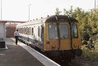 Class 122 DMU at Stourbridge Town