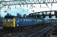 Class 122 DMU at Glasgow Central