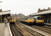 Class 122 DMU at Leamington Spa