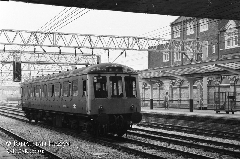 Class 122 DMU at Crewe