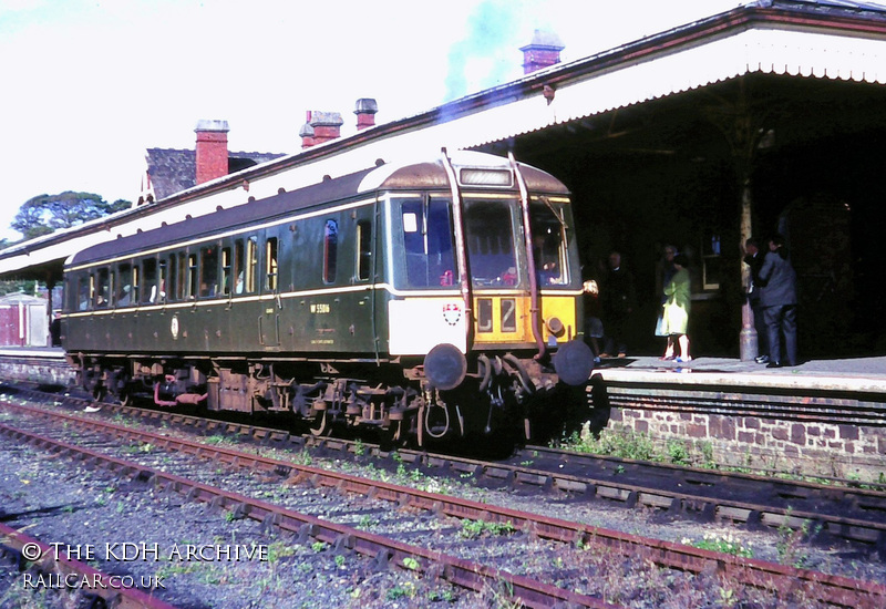 Class 122 DMU at Bude