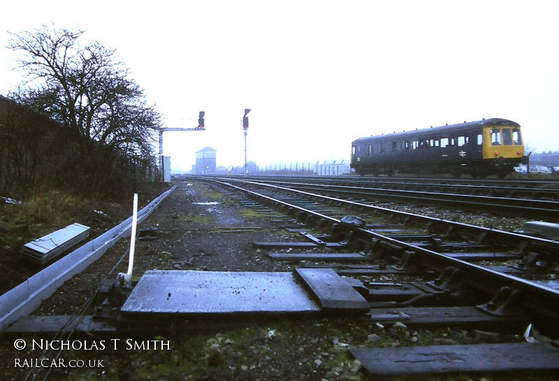 Class 122 DMU at Leamington Spa