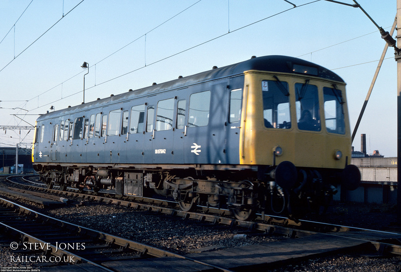 Class 122 DMU at Wolverhampton