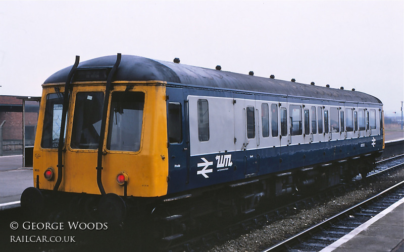 Class 122 DMU at Stratford-upon-Avon