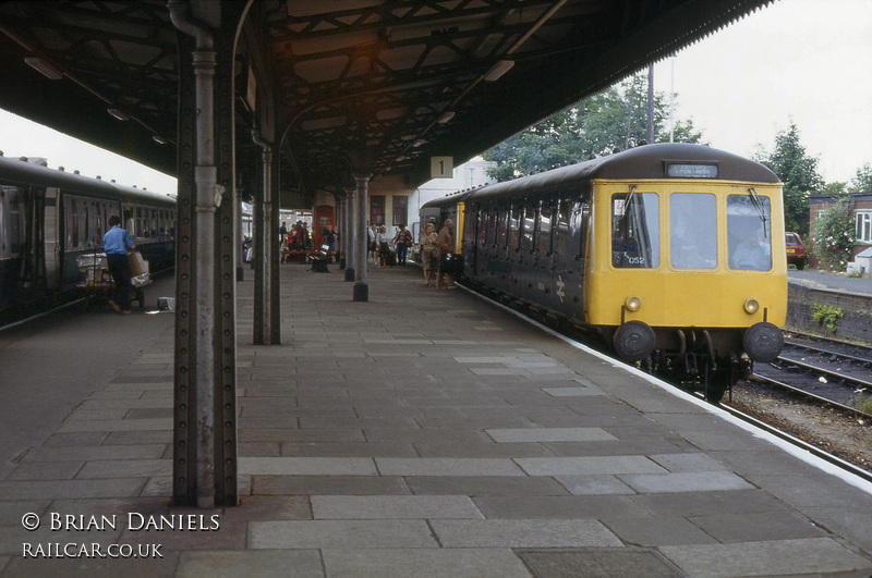 Class 122 DMU at Leamington