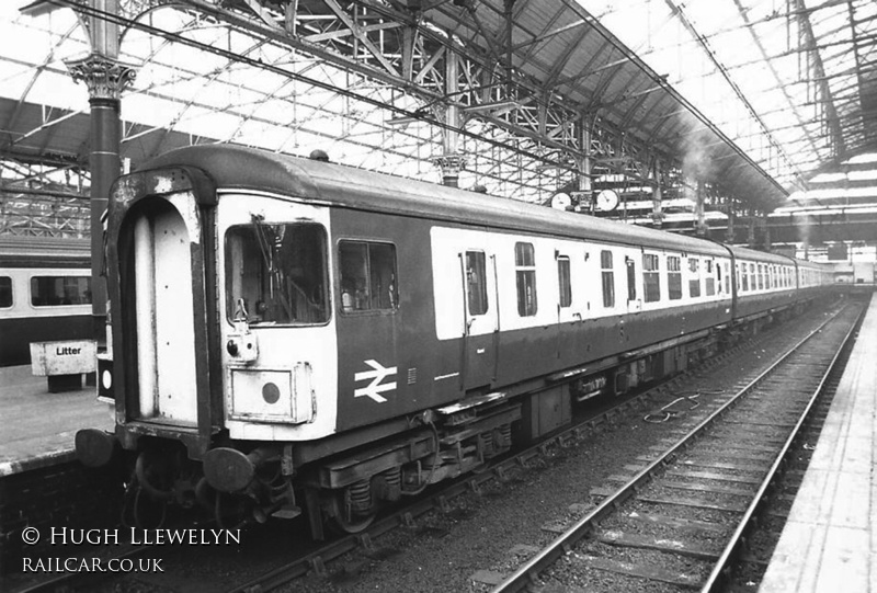 Class 123 DMU at Manchester Piccadilly