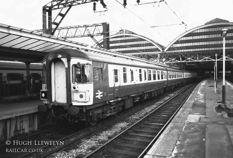 Class 123 DMU at Manchester Piccadilly
