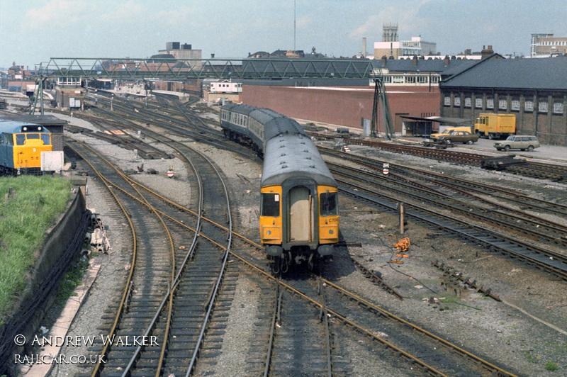 Class 123 DMU at Doncaster