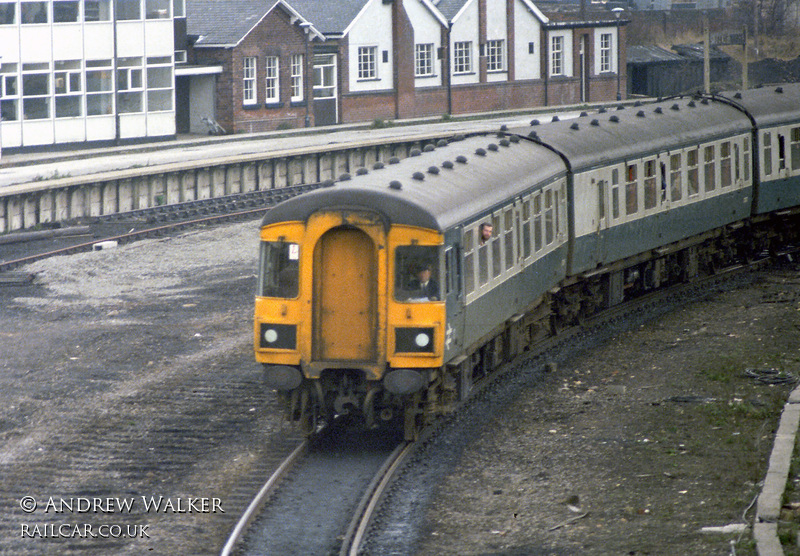 Class 123 DMU at Doncaster
