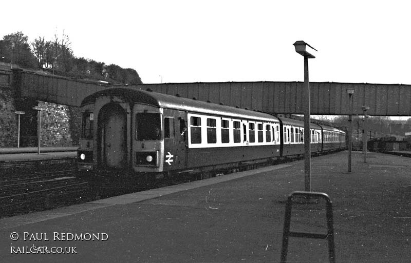 Class 123 DMU at Sheffield