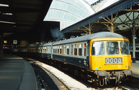 Class 124 DMU at York