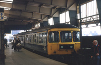 Class 124 DMU at Leeds