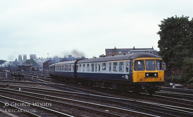 Class 124 DMU at Holgate