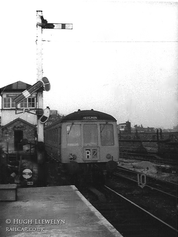 Class 125 DMU at Broad Street