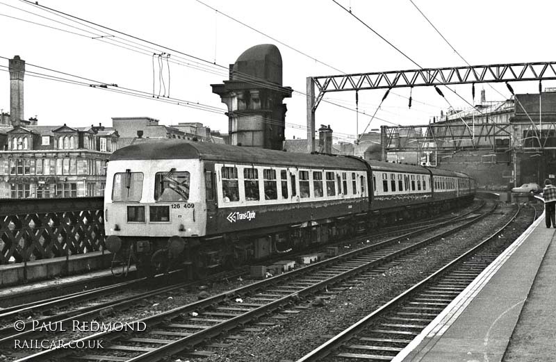 Class 126 DMU at Glasgow Central