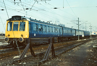 Class 127 DMU at Cambridge Street