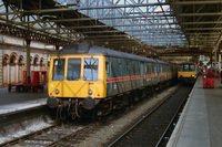 Class 127 DMU at Crewe
