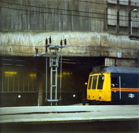 Class 127 DMU at Birmingham New Street