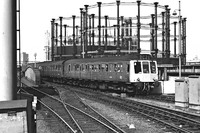 Class 127 DMU at St Pancras