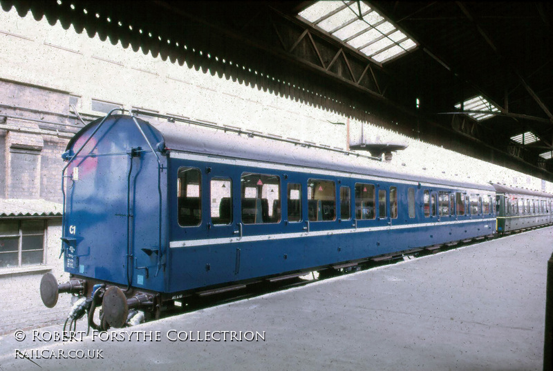 Class 127 DMU at Marylebone