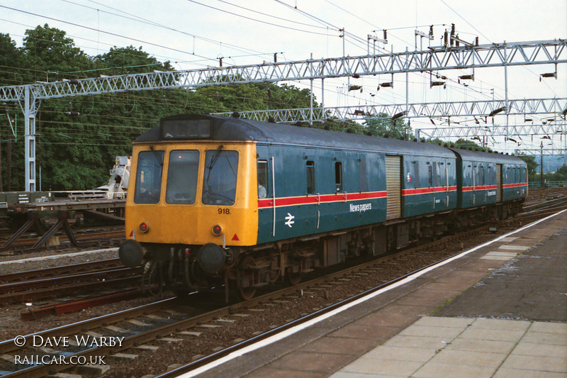 Class 127 DMU at Watford Junction