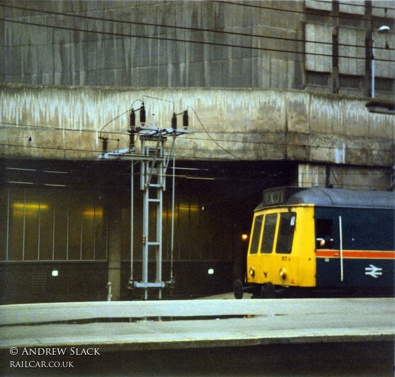 Class 127 DMU at Birmingham New Street