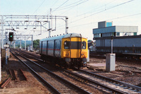 Class 128 DMU at Watford Junction