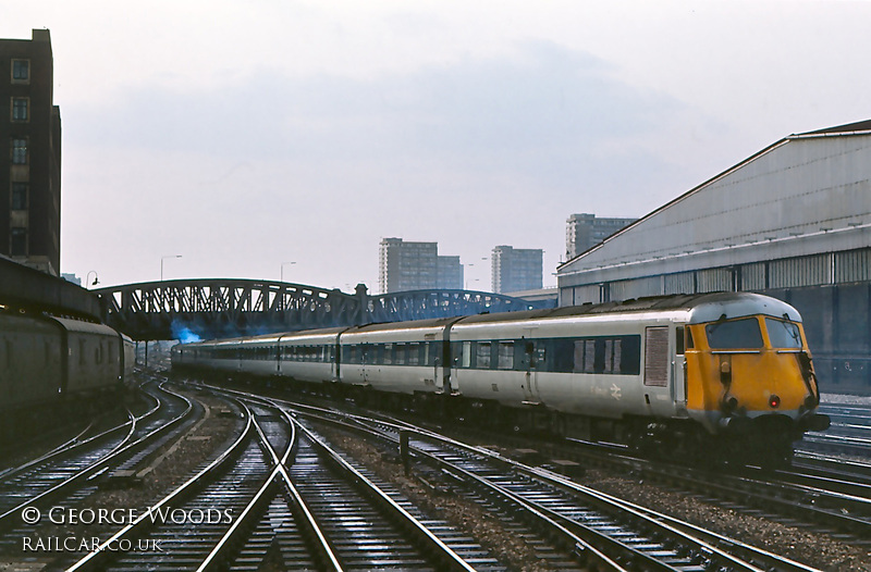 Blue pullman at London Paddington