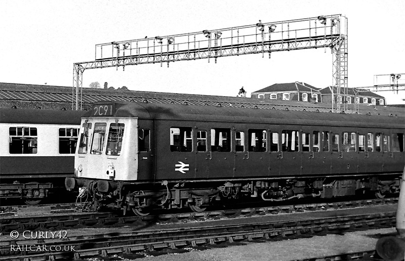 Class 118 DMU at Newton Abbot