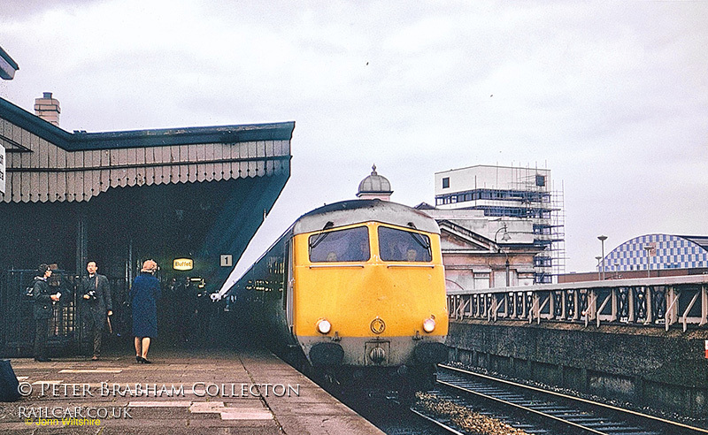 Blue pullman at Cardiff General