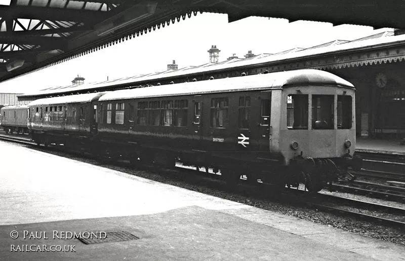 Class 100 DMU at Sheffield