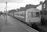 Class 101 DMU at Tonbridge