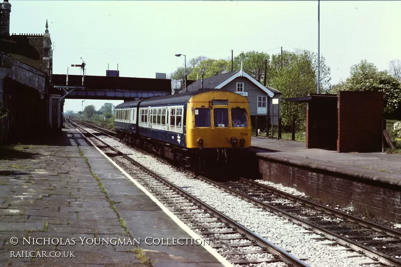 Class 101 DMU at Brocklesby