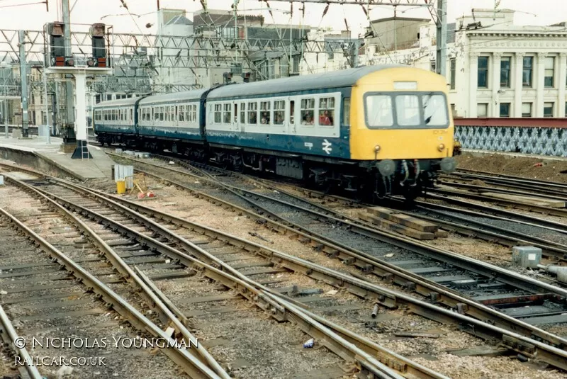 Class 101 DMU at Glasgow Central