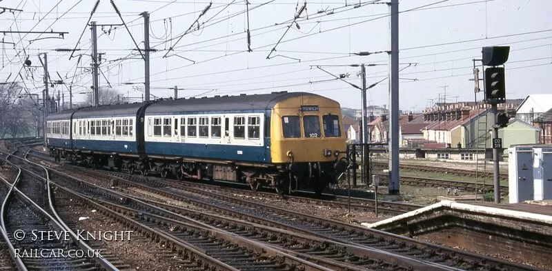 Class 101 DMU at Ipswich station