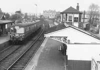 Class 105 DMU at Giffnock