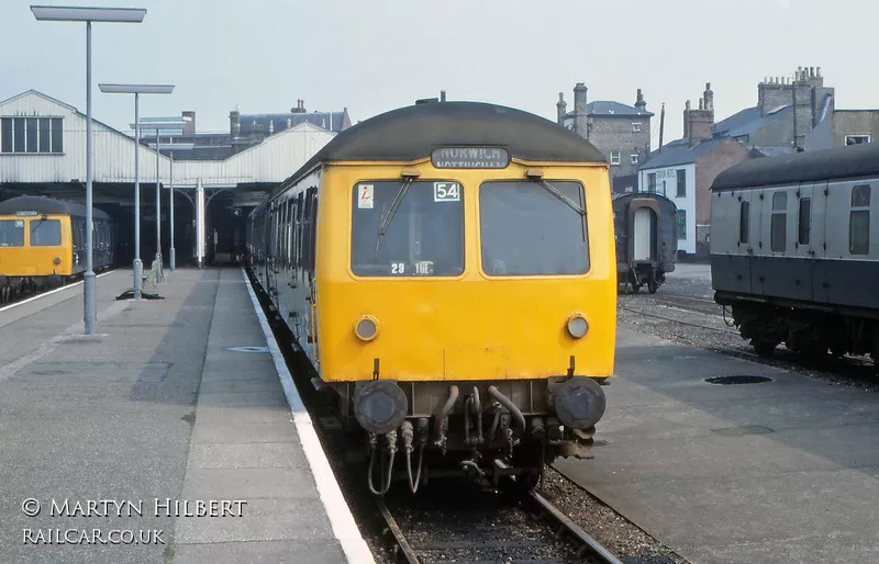 Class 105 DMU at Lowestoft