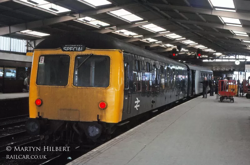 Class 105 DMU at Leeds