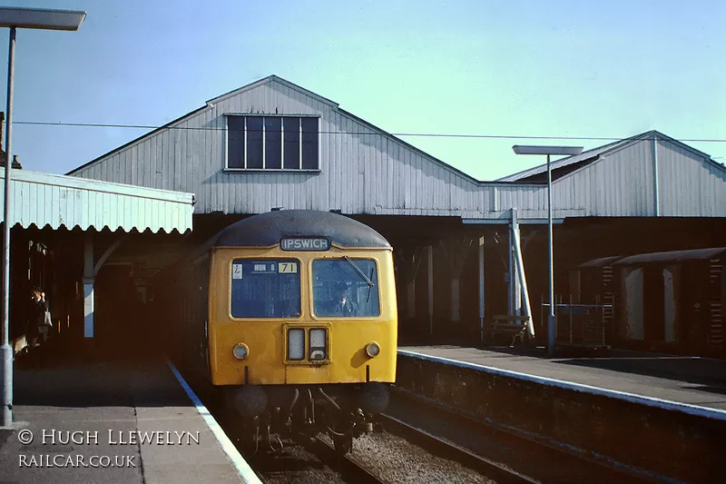 Class 105 DMU at Lowestoft