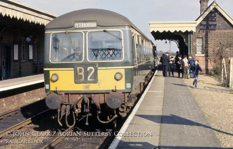 Class 105 DMU at Somersham