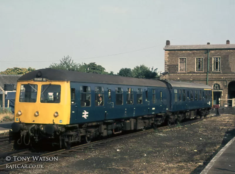 Class 105 DMU at North Woolwich