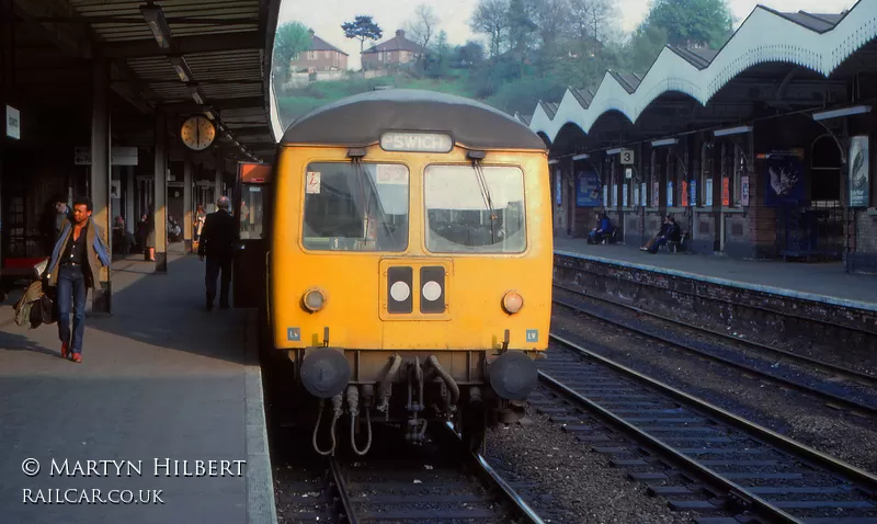 Class 105 DMU at Ipswich