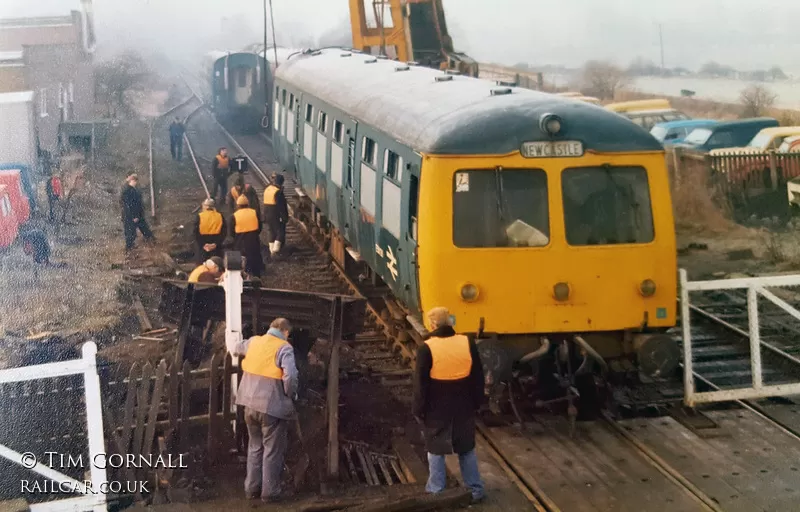 Class 105 DMU at Prudhoe