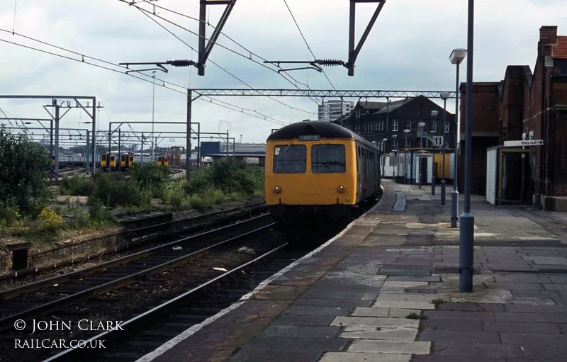 Class 105 DMU at Stratford