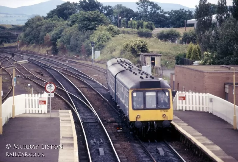 Class 107 DMU at Dalmeny