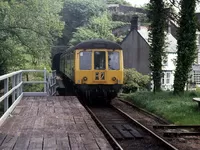  DMU