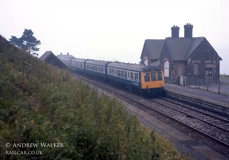 Class 108 DMU at Dent