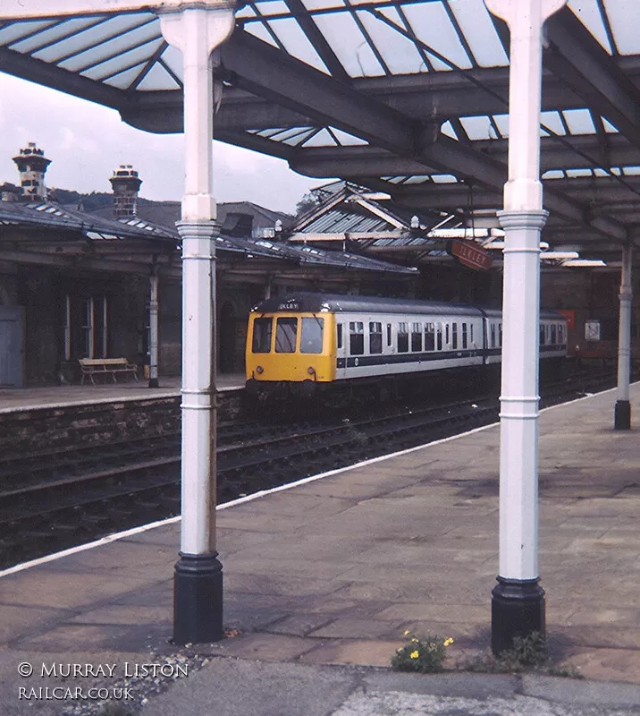 Class 108 DMU at Ilkley