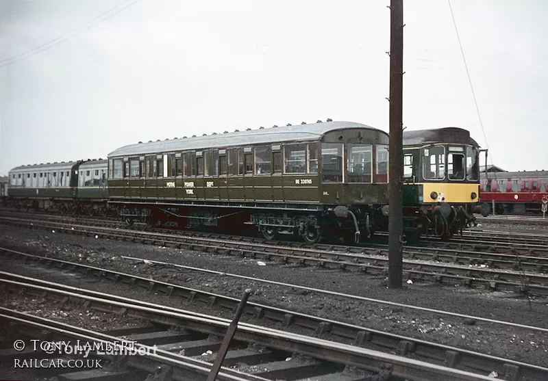 Class 110 DMU at York