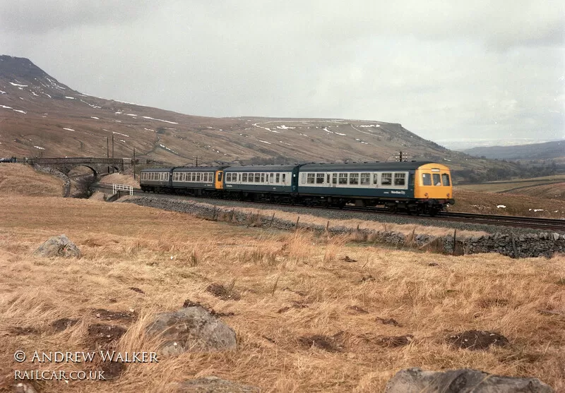 Class 111 DMU at Ais Gill